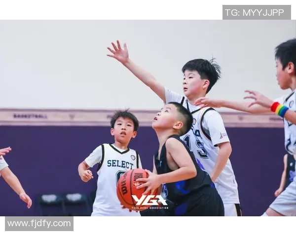 小朋友的篮球梦想在朋友圈绽放一起分享快乐与成长的瞬间 小朋友的篮球梦想在朋友圈绽放一起分享快乐与成长的瞬间